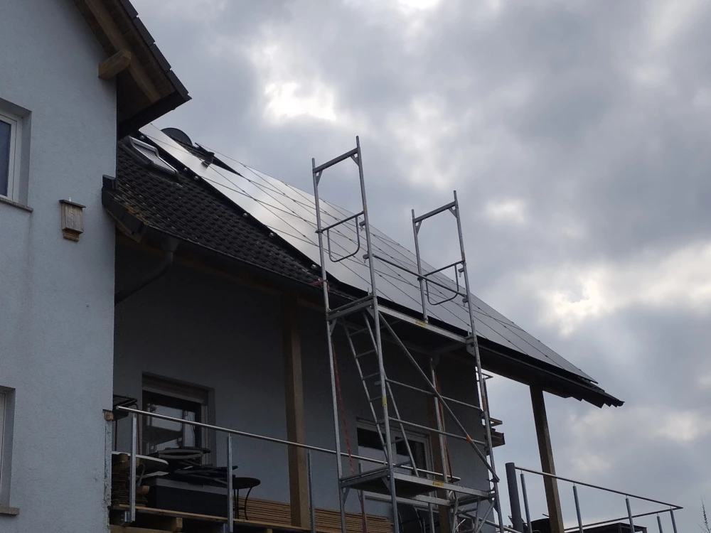 Mehr über den Artikel erfahren Privatdach Kahl